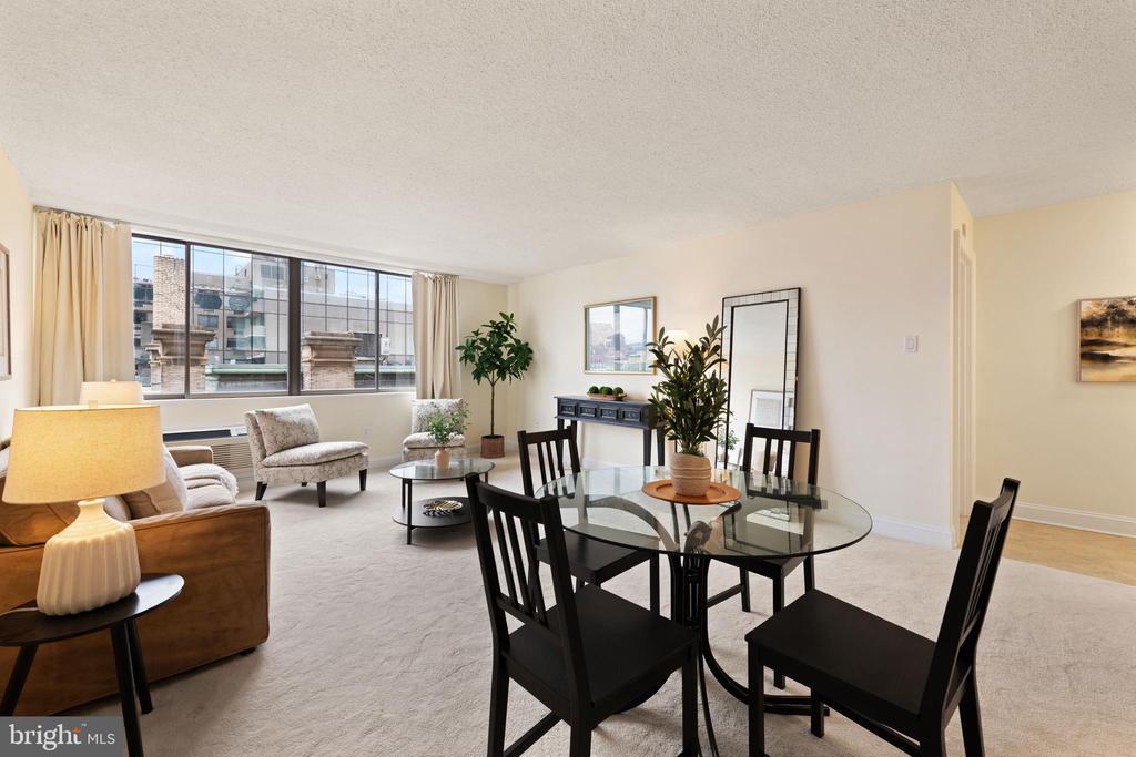 1325 18TH STREET NW Unit: 712