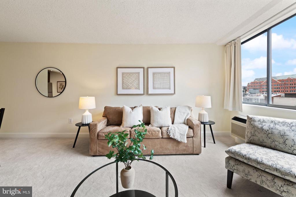 1325 18TH STREET NW Unit: 712