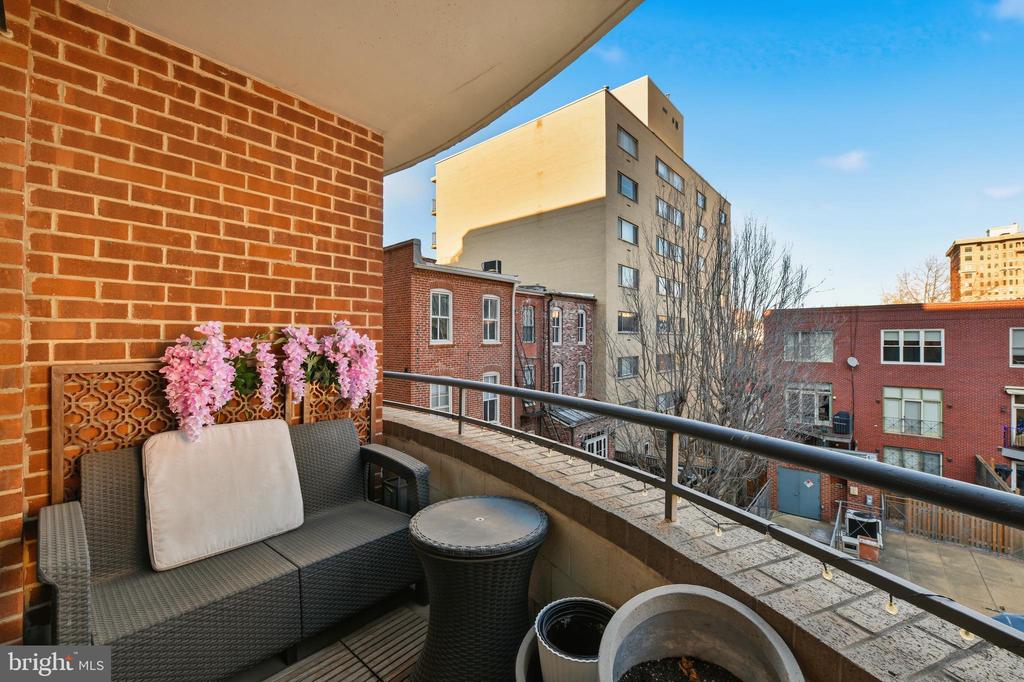 1401 17TH STREET NW Unit: 409