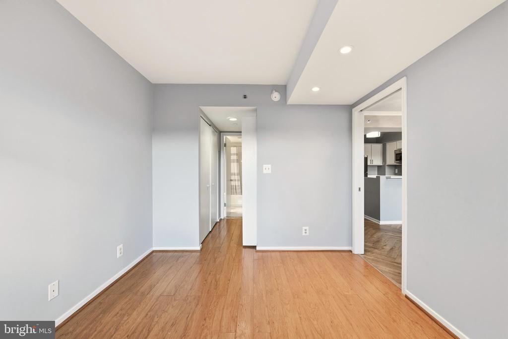 1401 17TH STREET NW Unit: 409