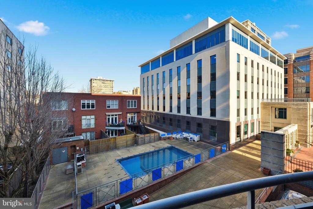 1401 17TH STREET NW Unit: 409