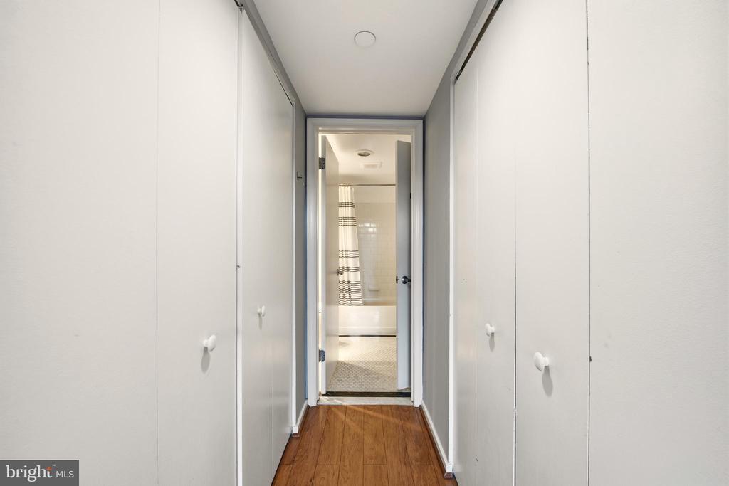 1401 17TH STREET NW Unit: 409