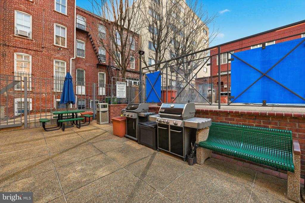 1401 17TH STREET NW Unit: 409