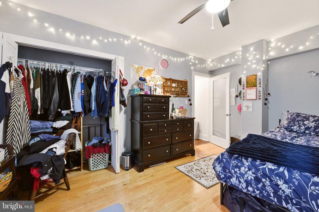 1820 CLYDESDALE PLACE NW Unit: 4