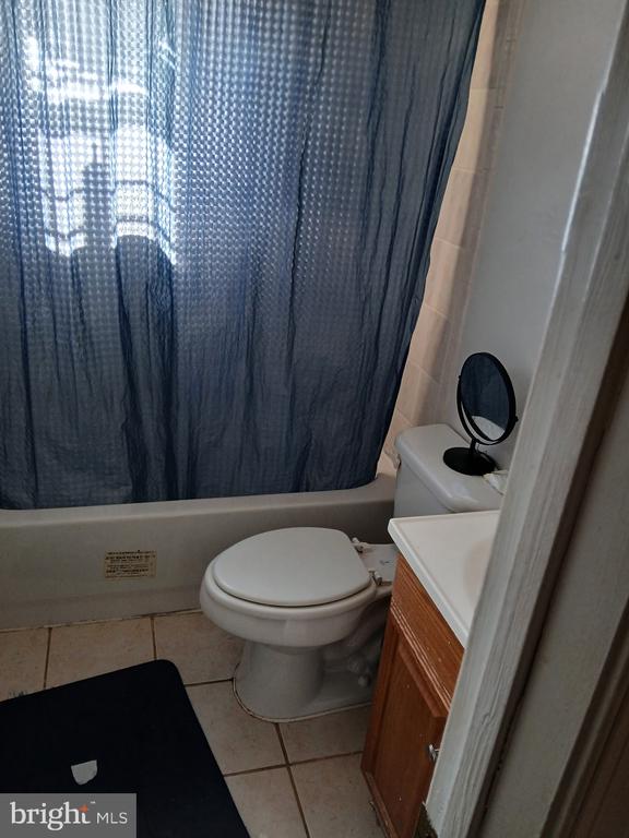 612 EASTERN AVENUE NE Unit: C02