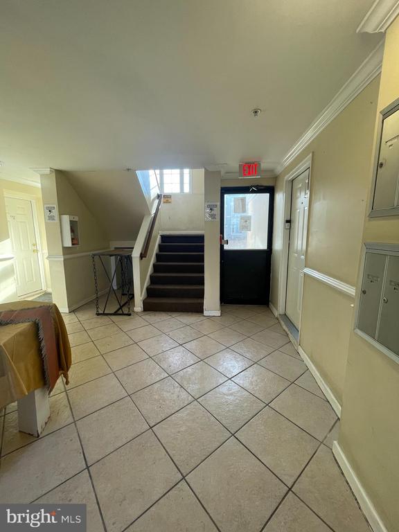 612 EASTERN AVENUE NE Unit: C02