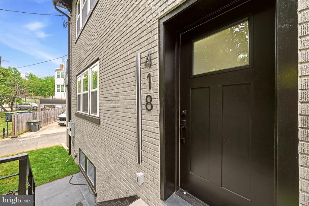 418 ALLISON STREET NW