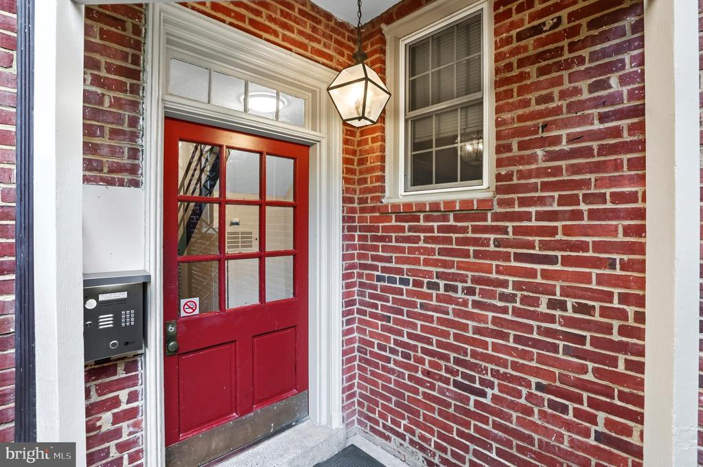 2302 COLSTON DRIVE Unit: 104