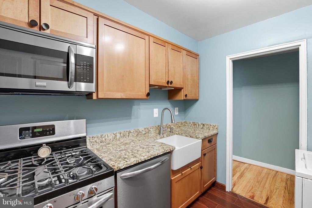 2302 COLSTON DRIVE Unit: 104