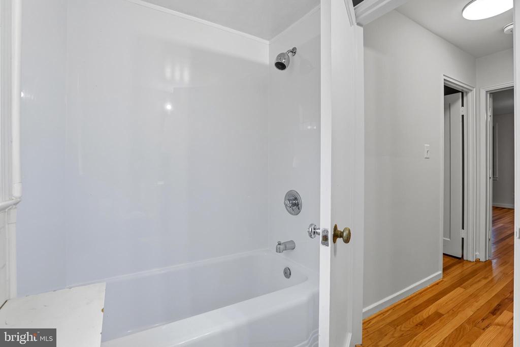 2302 COLSTON DRIVE Unit: 104