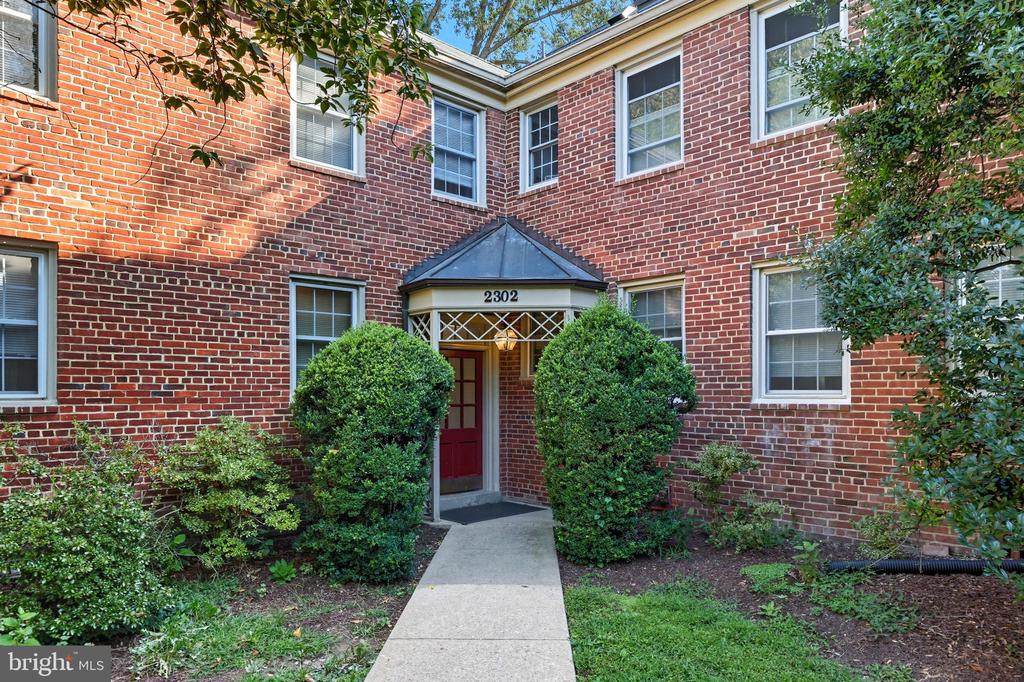 2302 COLSTON DRIVE Unit: 104