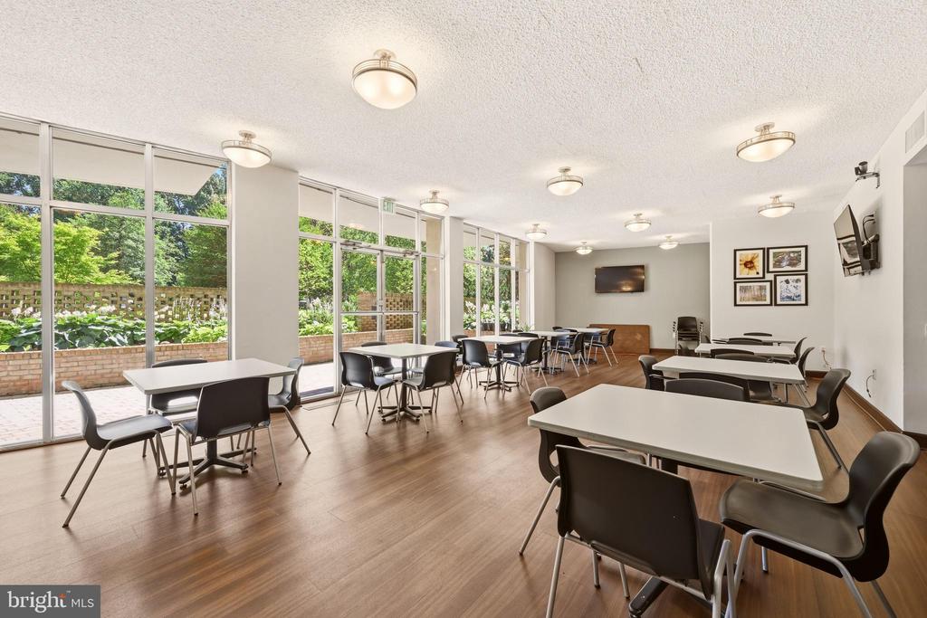 9039 SLIGO CREEK PARKWAY Unit: 1210
