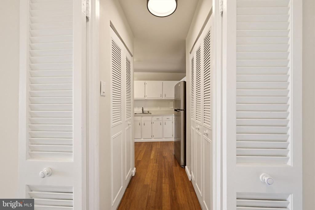 9039 SLIGO CREEK PARKWAY Unit: 1210