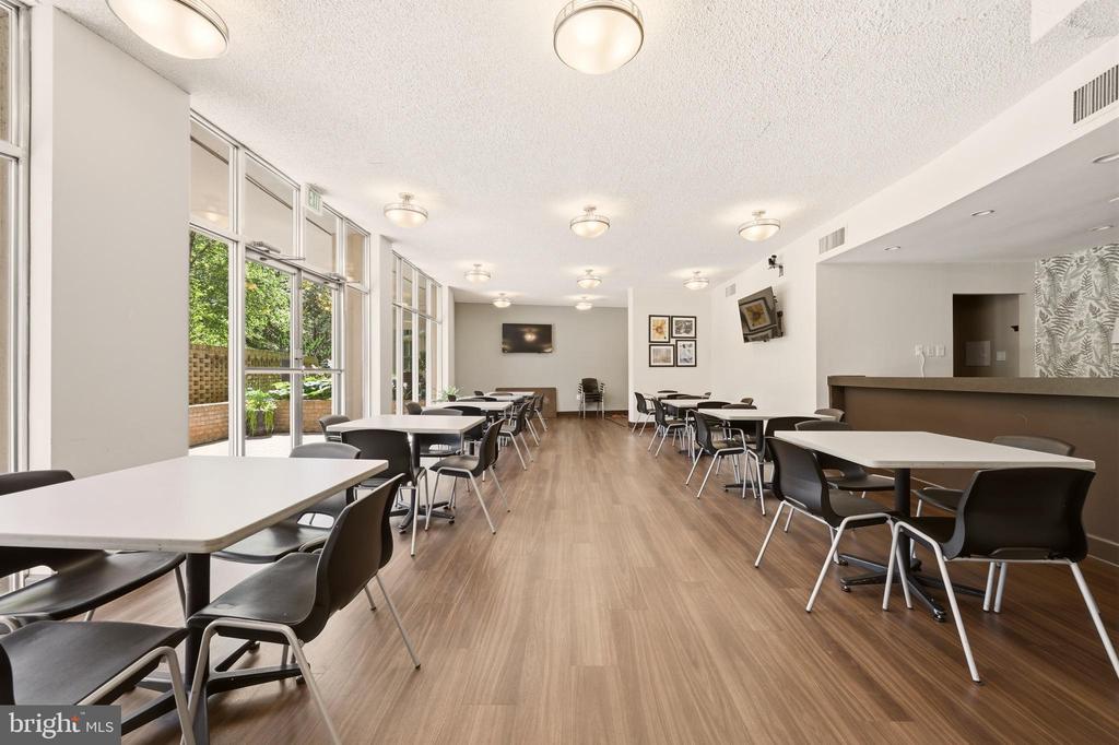 9039 SLIGO CREEK PARKWAY Unit: 1210