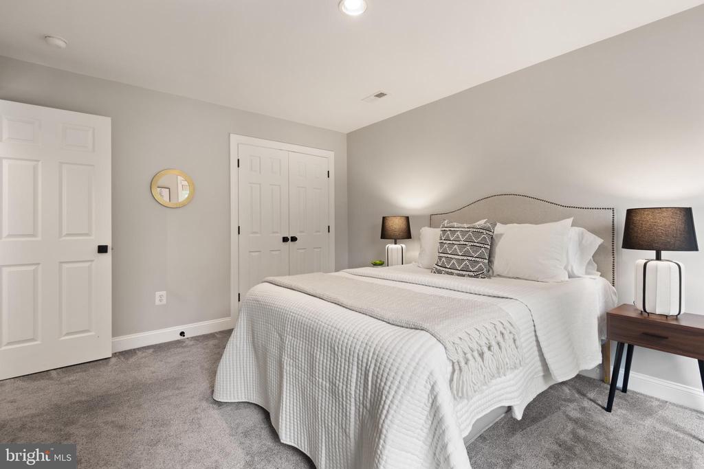 14592 BLAIR BROOK COURT