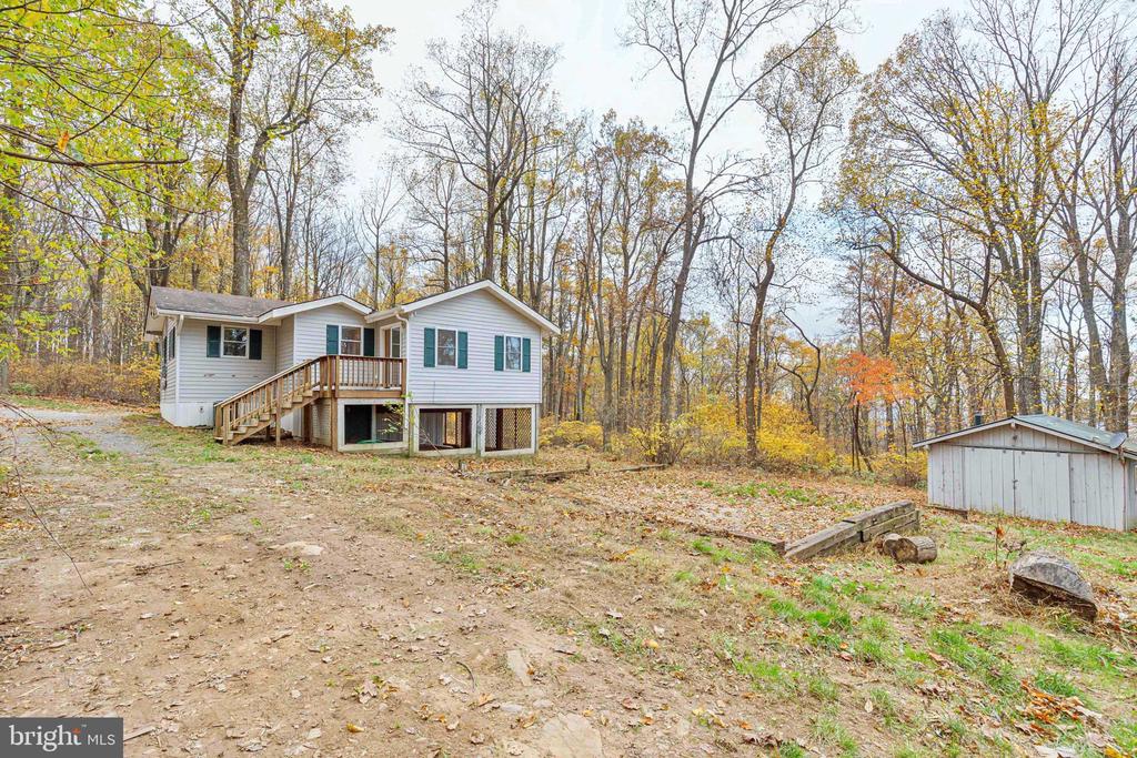 61 RED ROBIN LANE