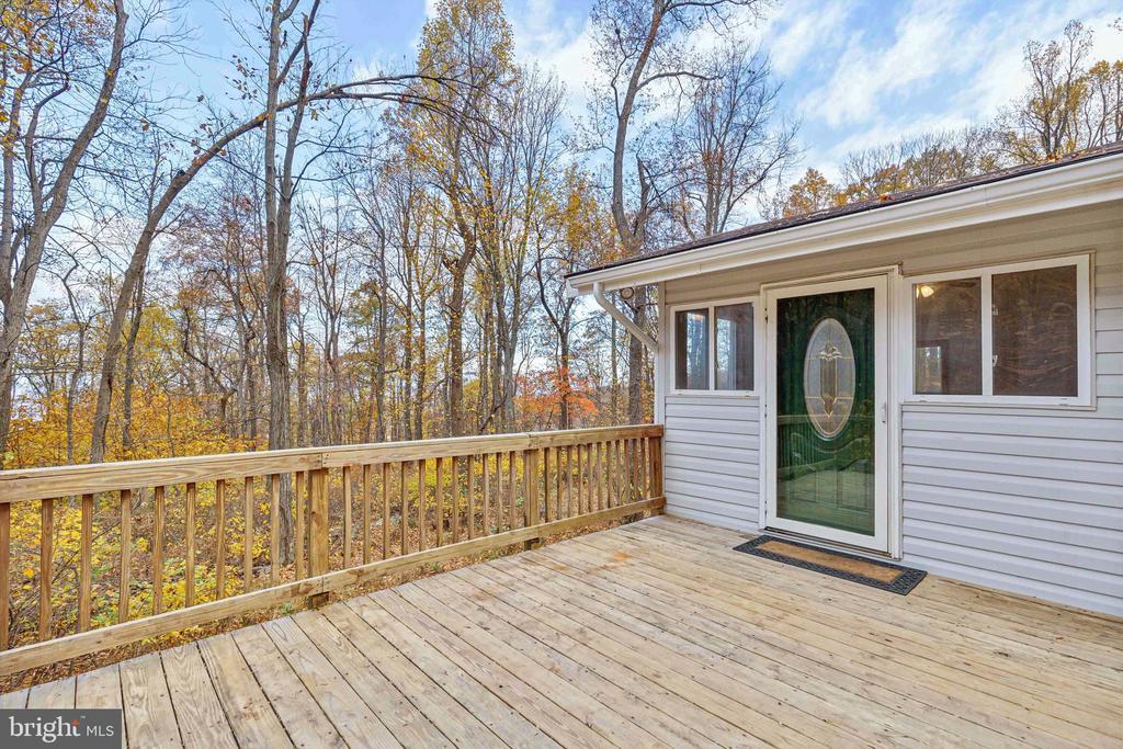 61 RED ROBIN LANE