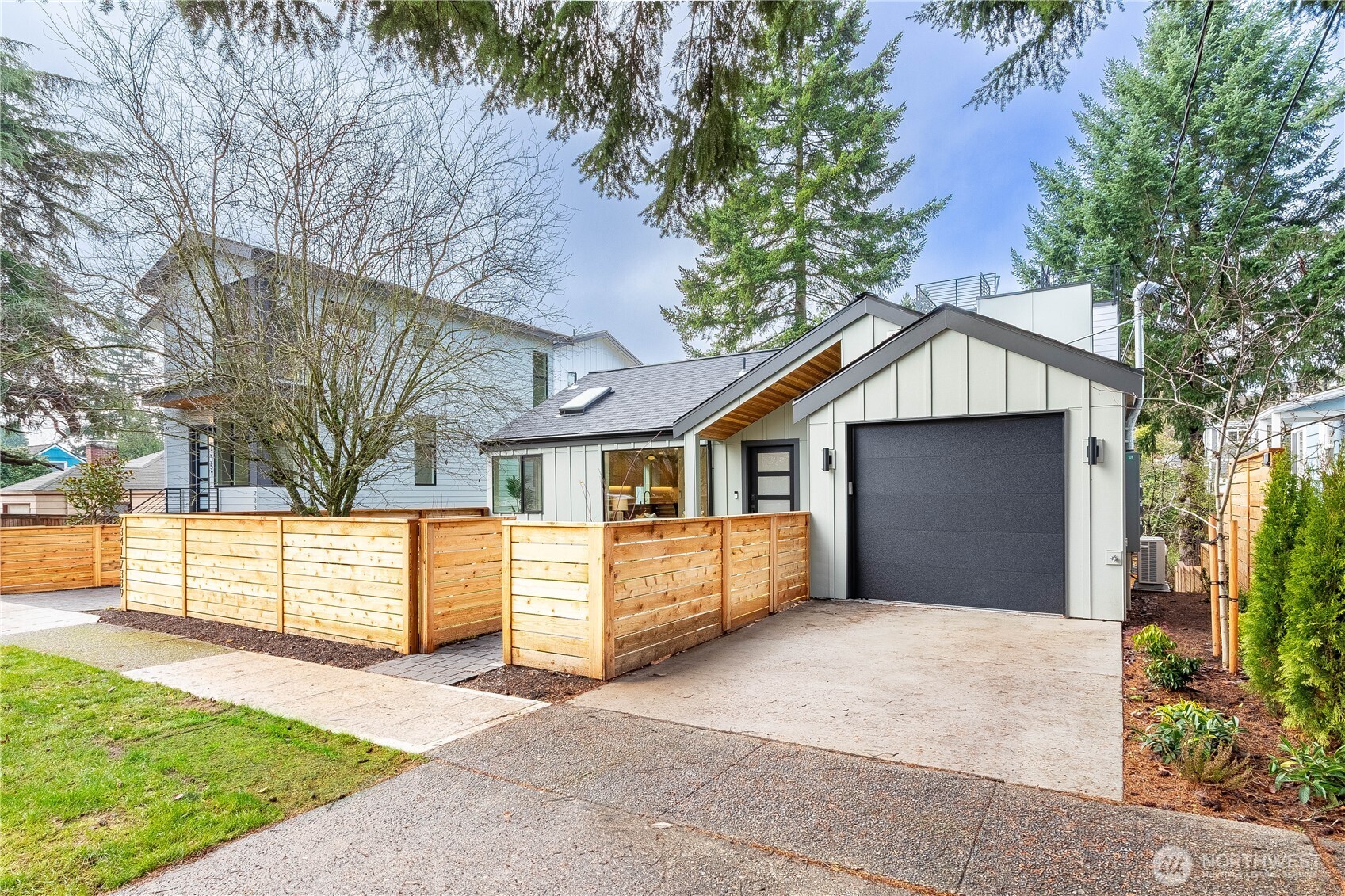 7341 21st Avenue NE Unit: B