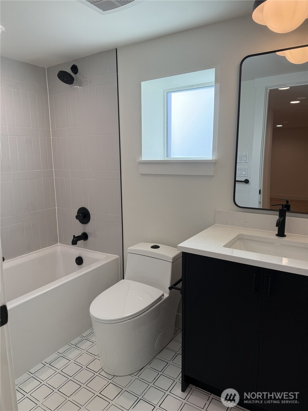 7341 21st Avenue NE Unit: B