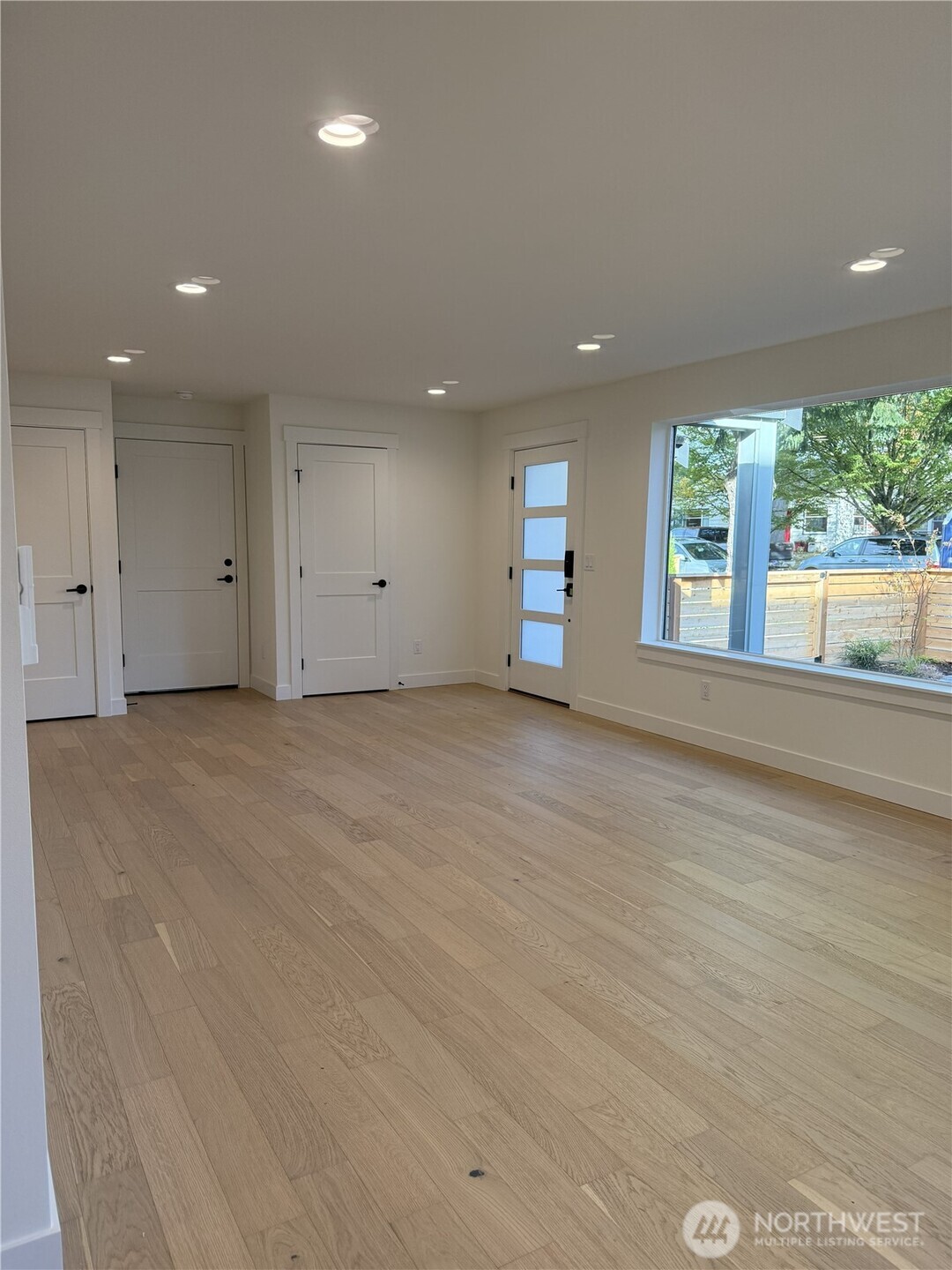 7341 21st Avenue NE Unit: B