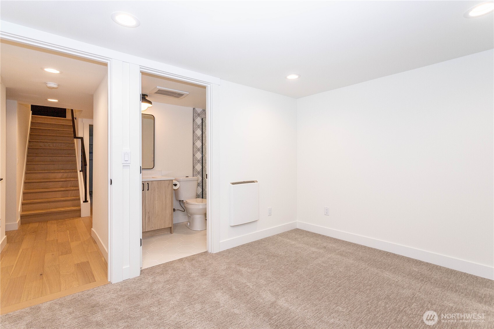 7341 21st Avenue NE Unit: B