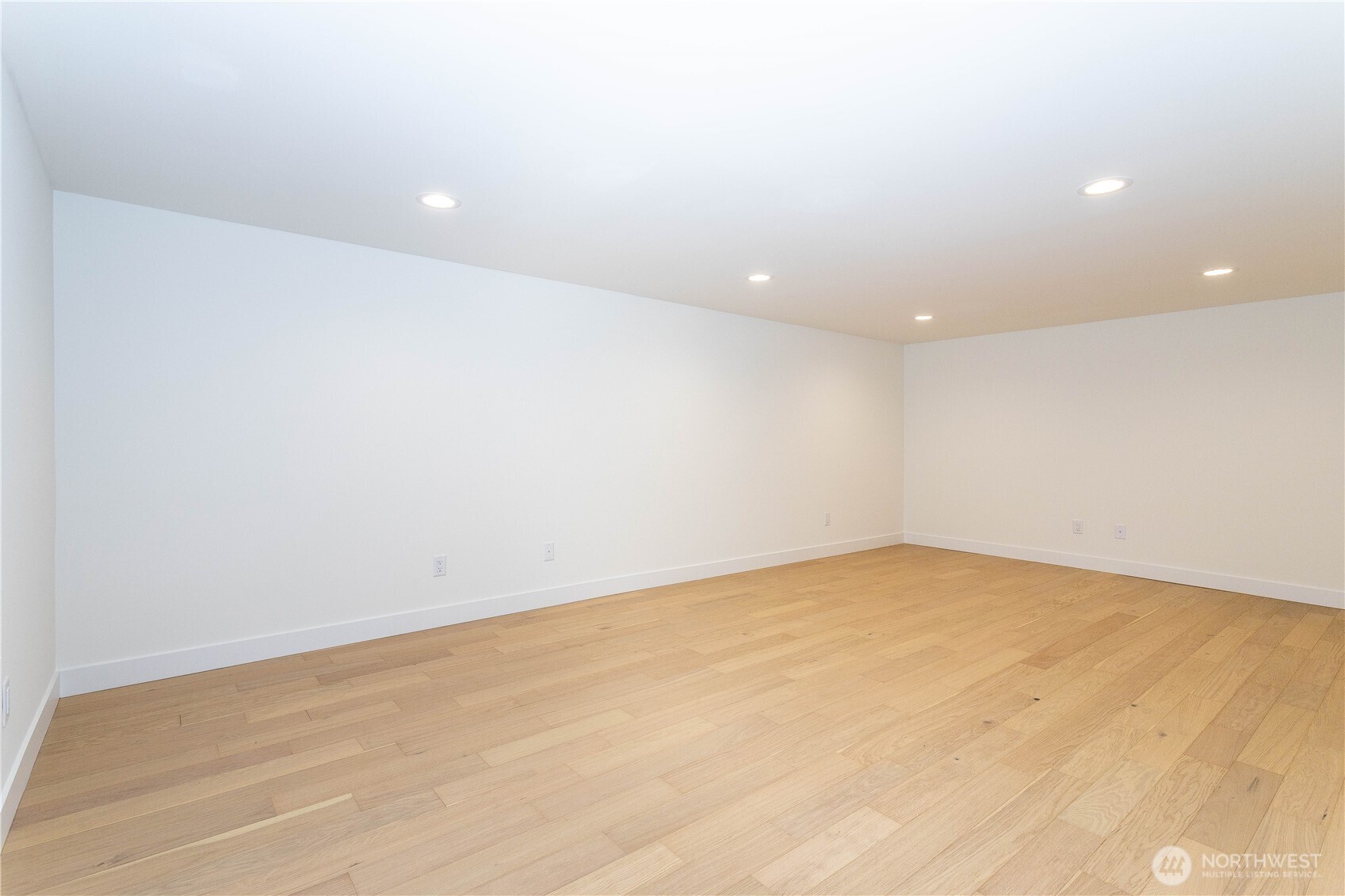 7341 21st Avenue NE Unit: B