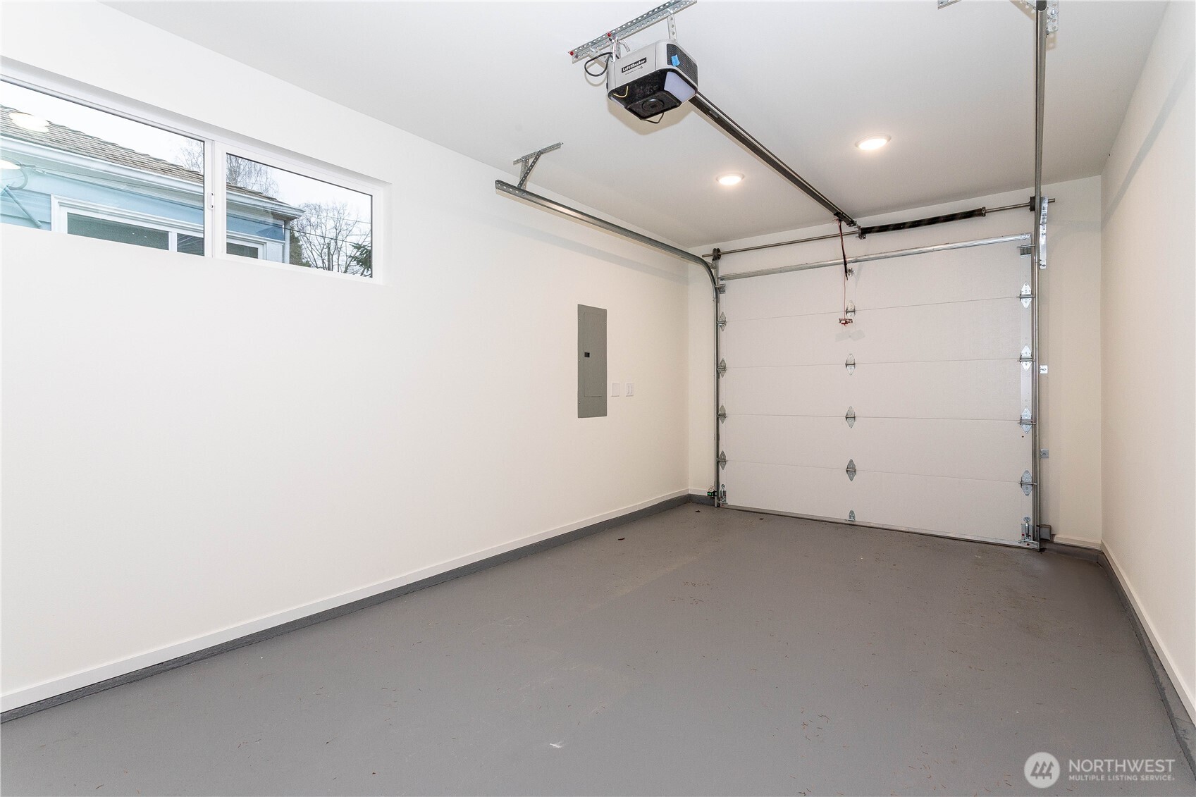 7341 21st Avenue NE Unit: B