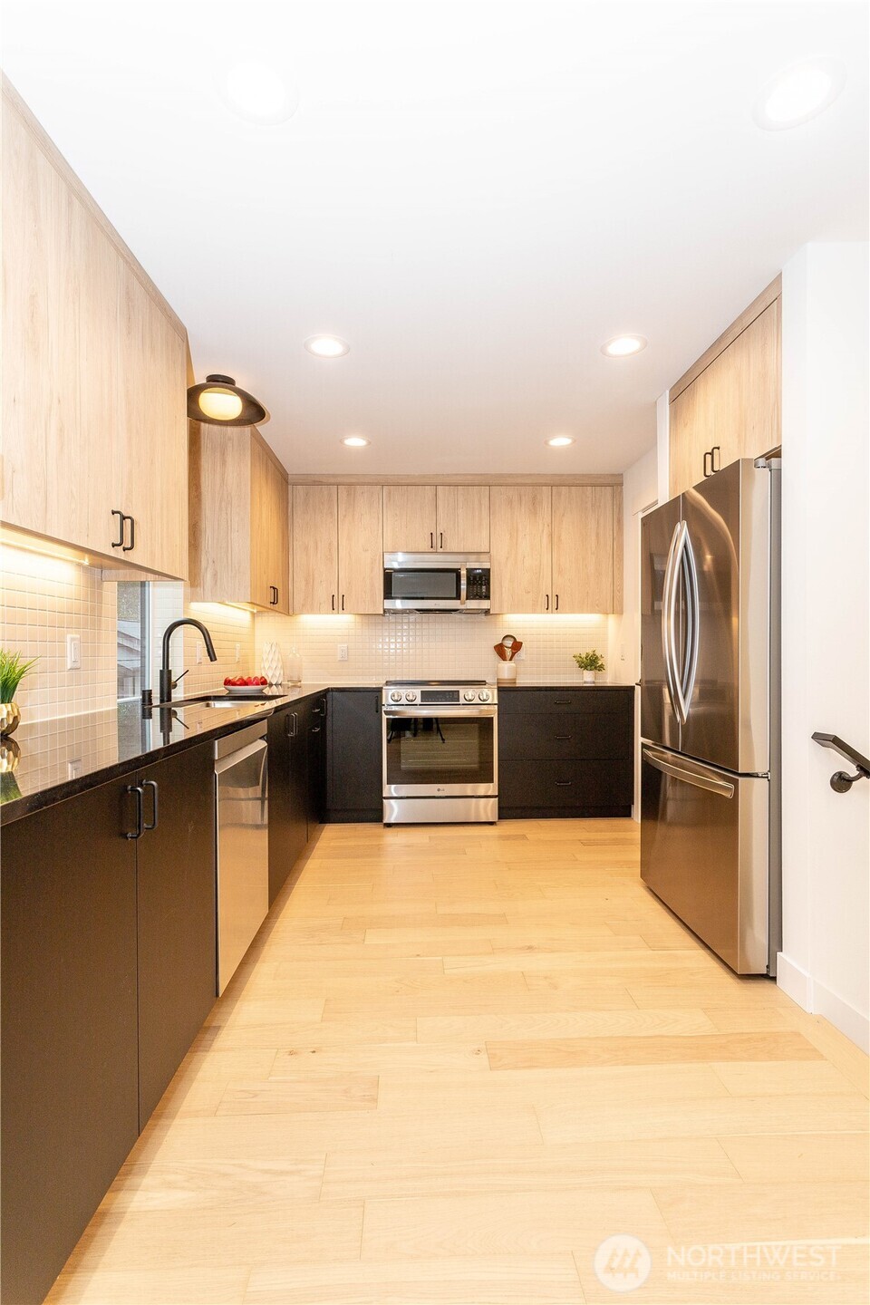 7341 21st Avenue NE Unit: B