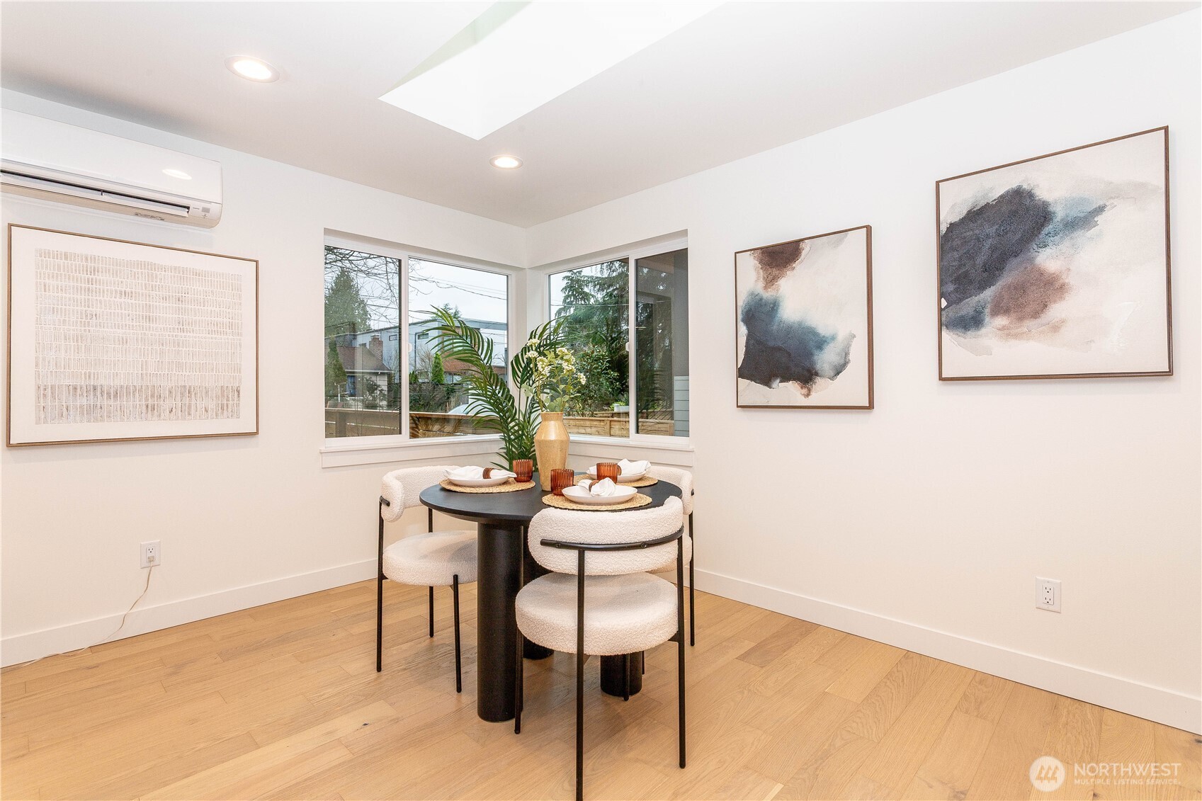 7341 21st Avenue NE Unit: B