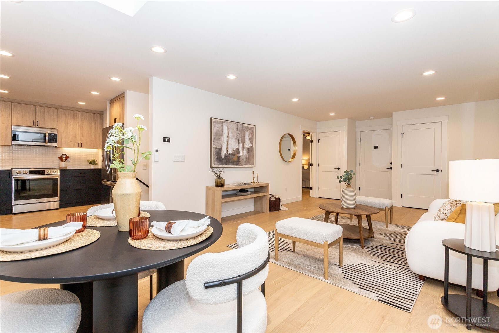 7341 21st Avenue NE Unit: B