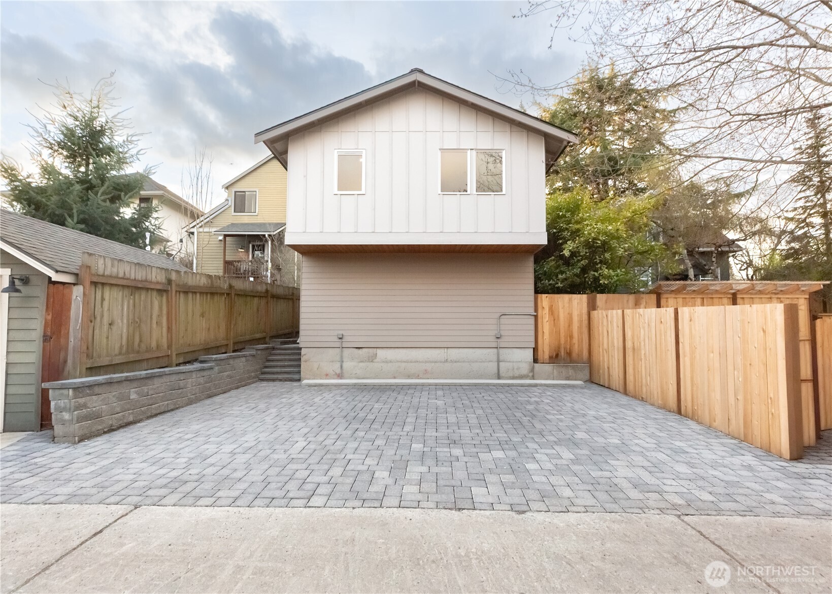 1528 25th Ave