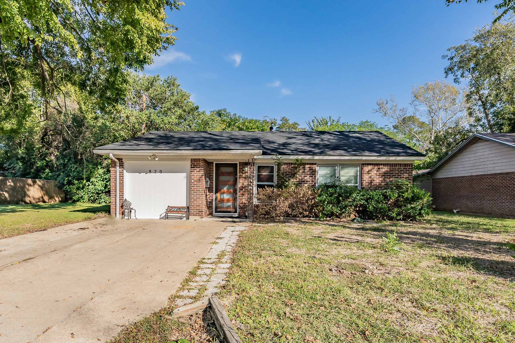 820 Lynda Drive