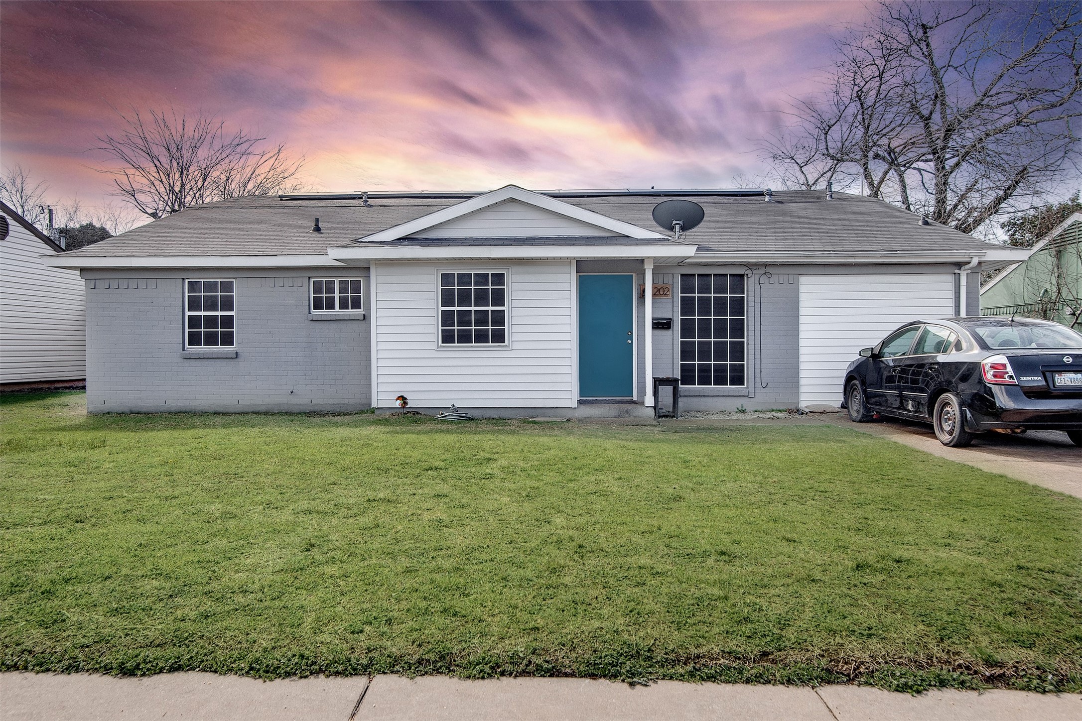 202 E Fairmeadows Drive