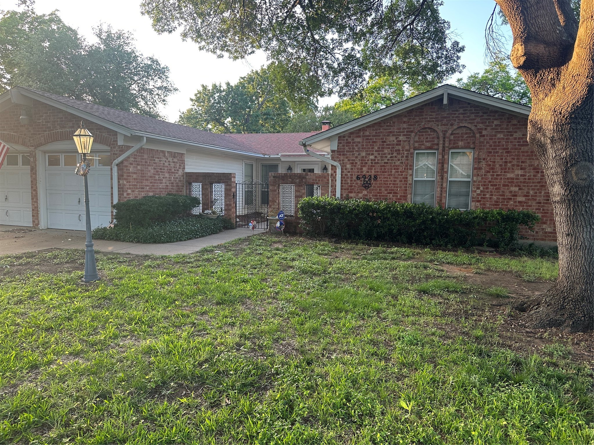 6928 Sandalwood Lane