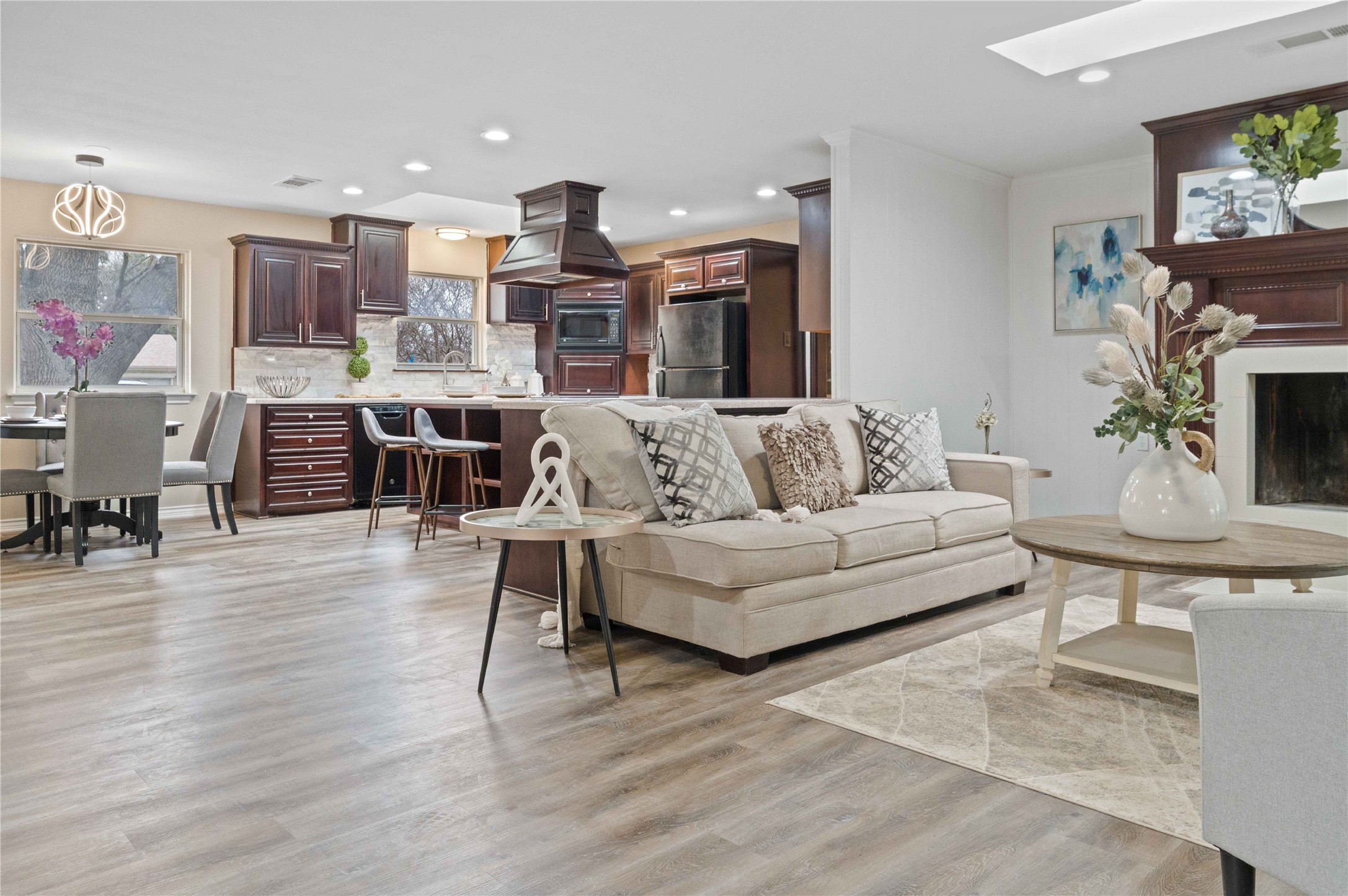 4526 Cummings Drive
