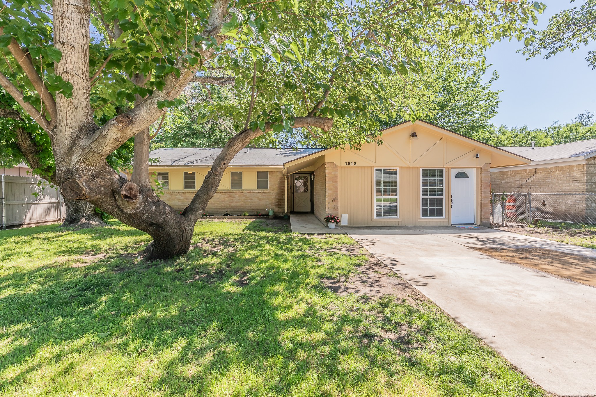 1612 Continental Drive