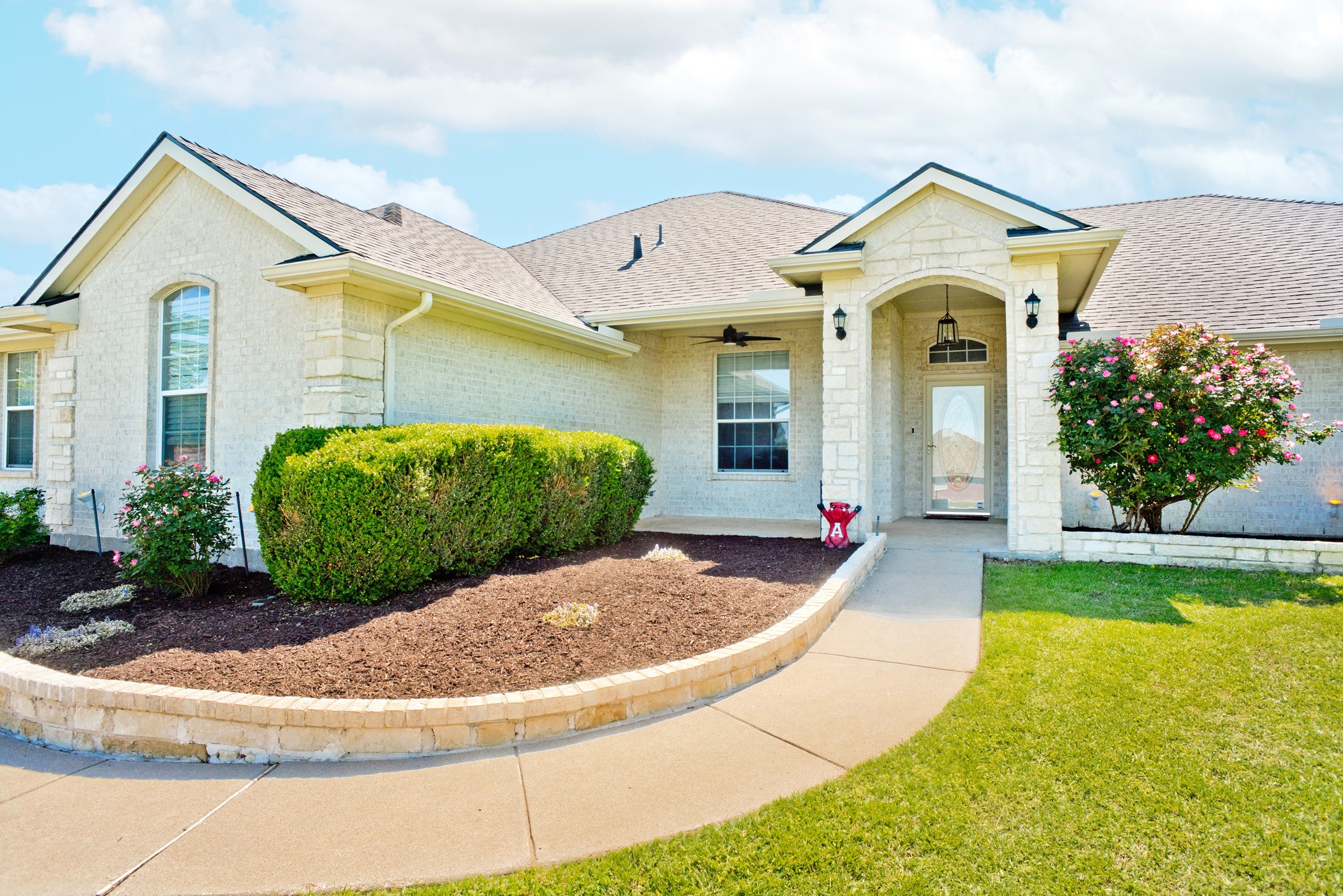 6013 Red Bud Road