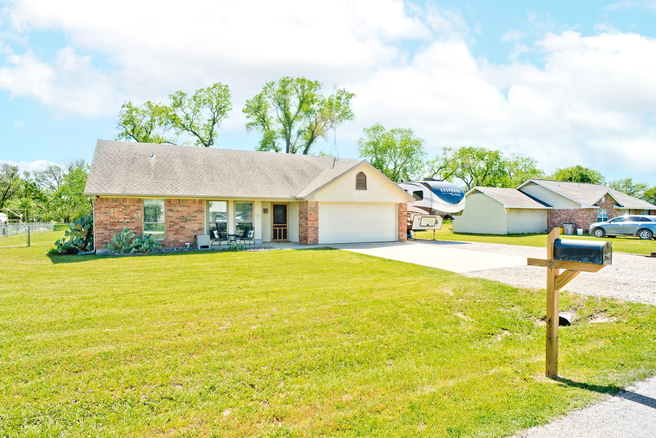 1304 Hutchins Lane