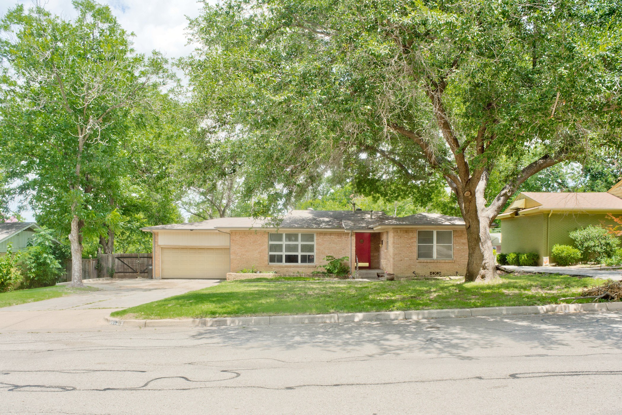 3412 Bilglade Road