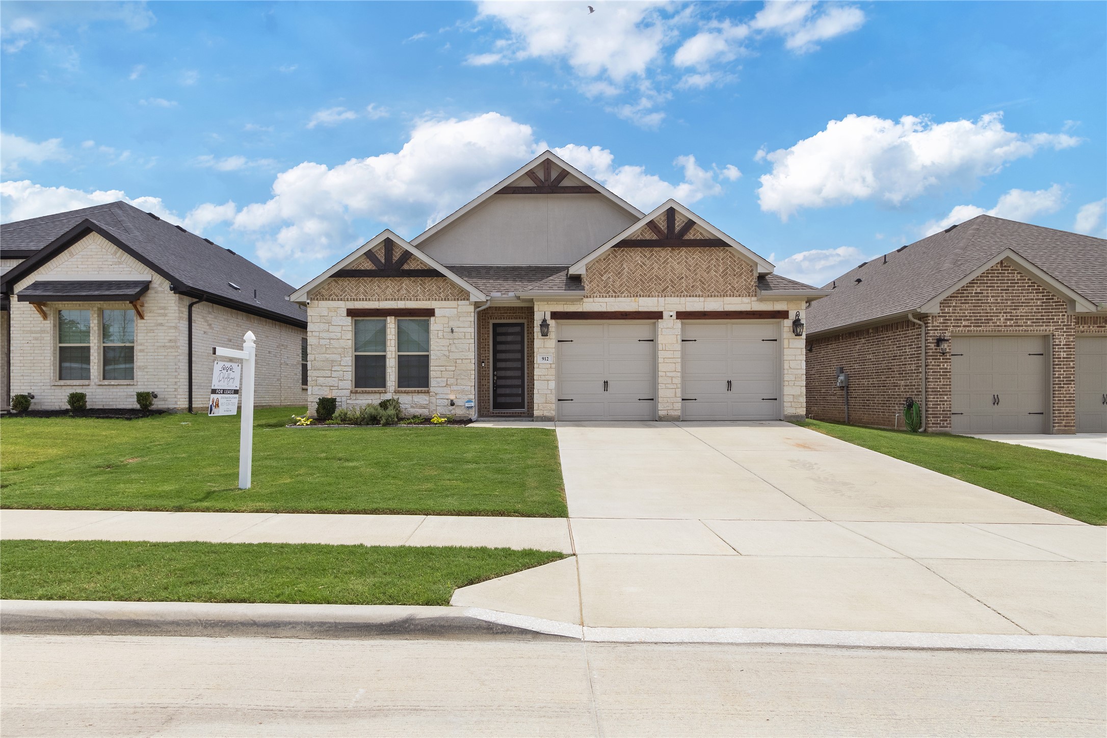 912 Boston Lane