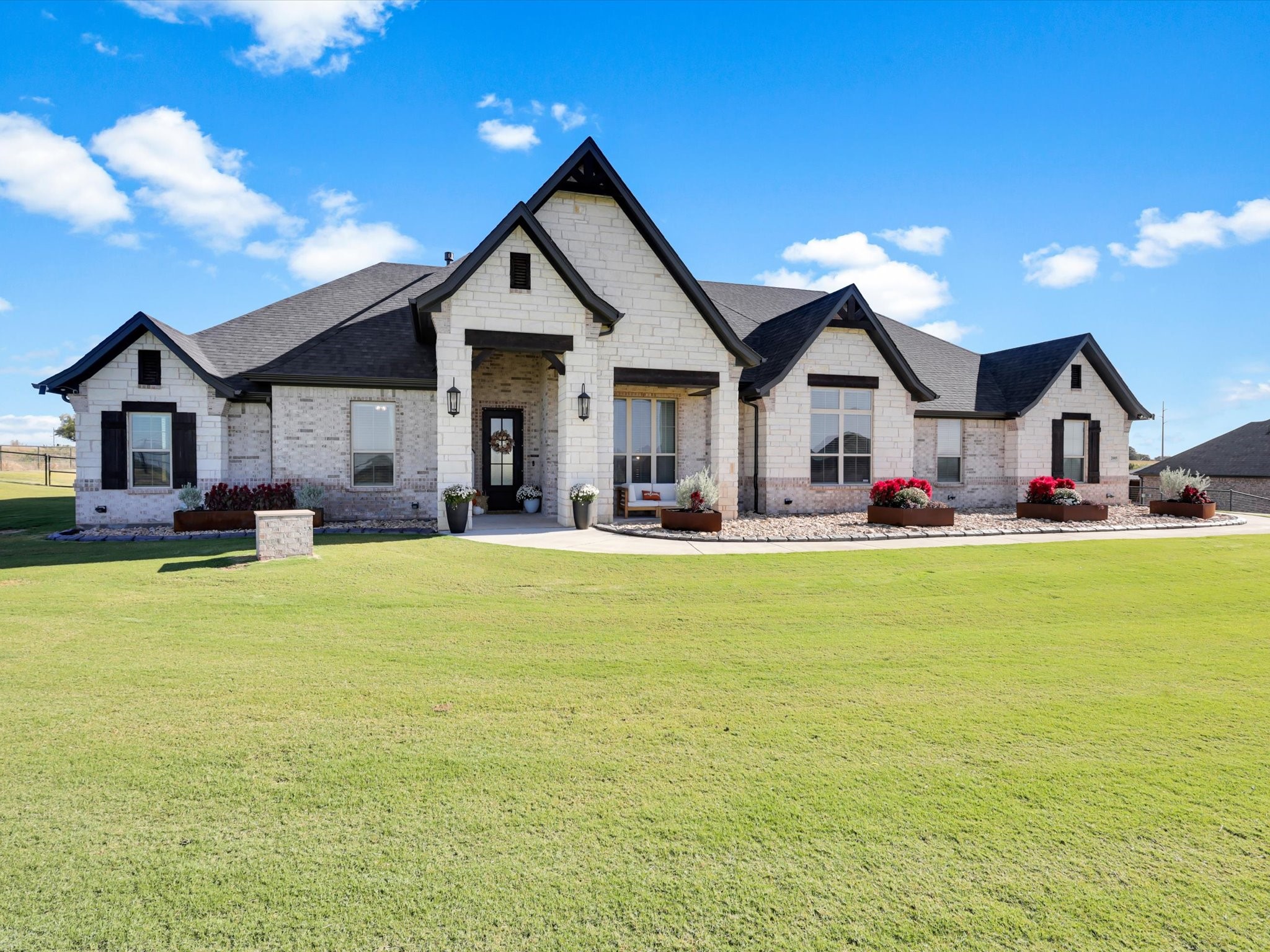 2005 Eagles Ridge Drive