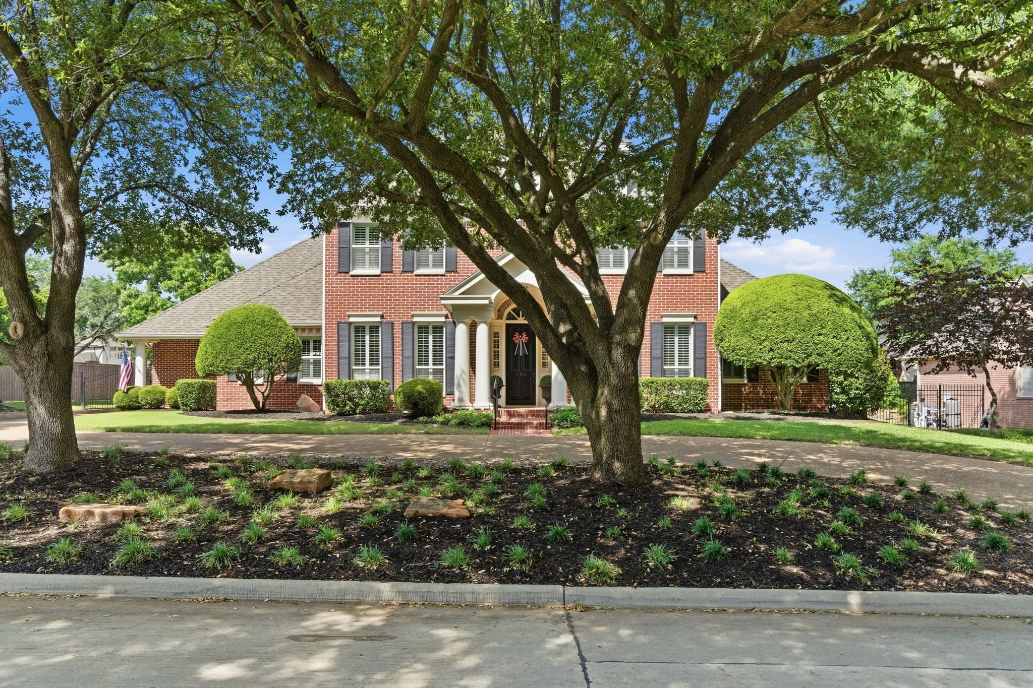 180 Creekway Bend