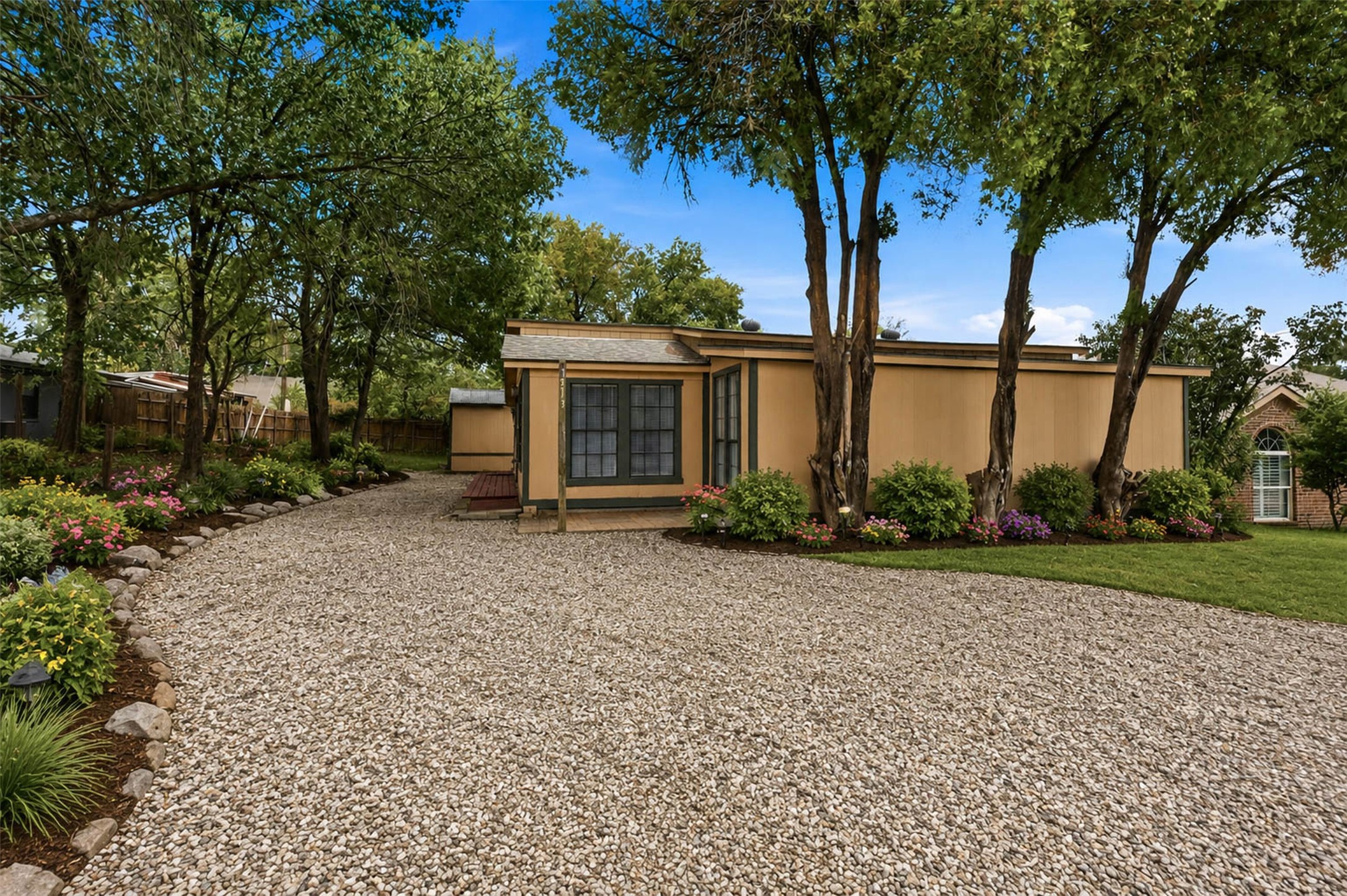 7513 Foster Drive