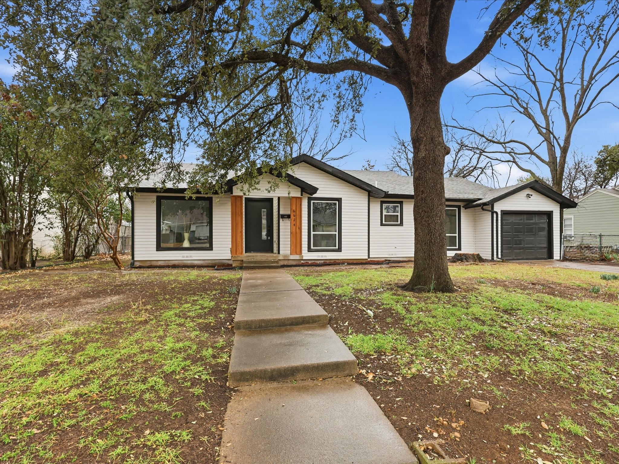 6624 Reeves Street Richland Hills TX