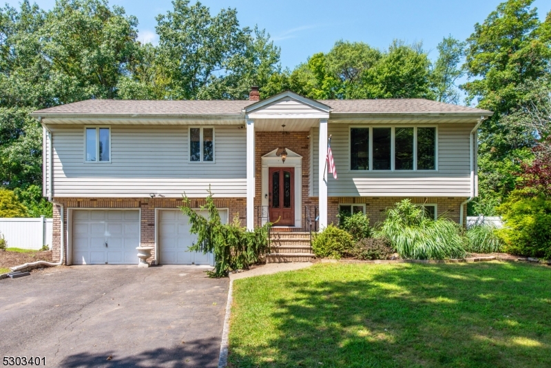 7 Country Ln