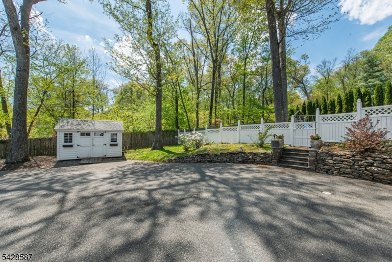 45 Junard Dr