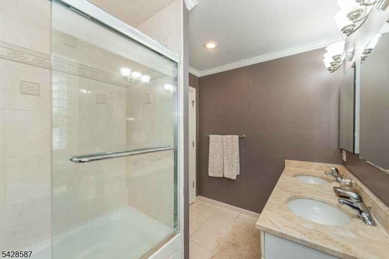 45 Junard Dr