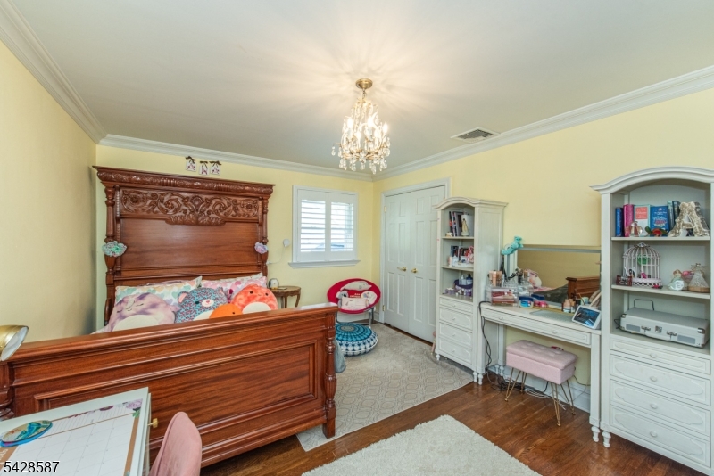 45 Junard Dr
