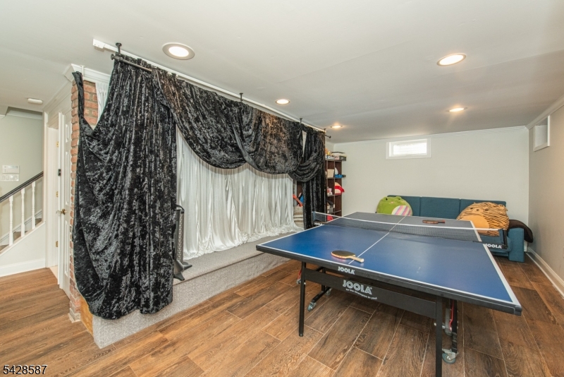 45 Junard Dr