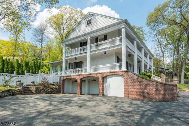 45 Junard Dr